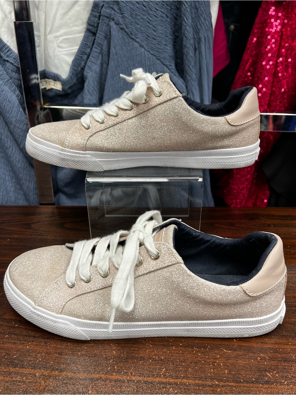 Tommy Hilfiger Twleania Glitter Lace-Up Sneakers - Size 8.5